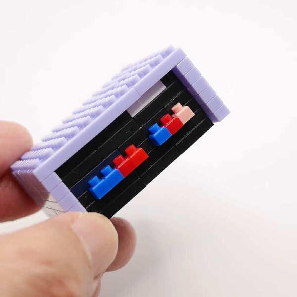 A world of a computer ancestor who touches 1 -bit 1 bit in a computer by hand