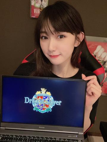 【インプレスeスポーツ部女子レトロゲーム班】黒田瑞貴、「ドラゴンスレイヤー」で19万5千回キーボードを叩き、ドラゴンを征伐! - PC Watch 