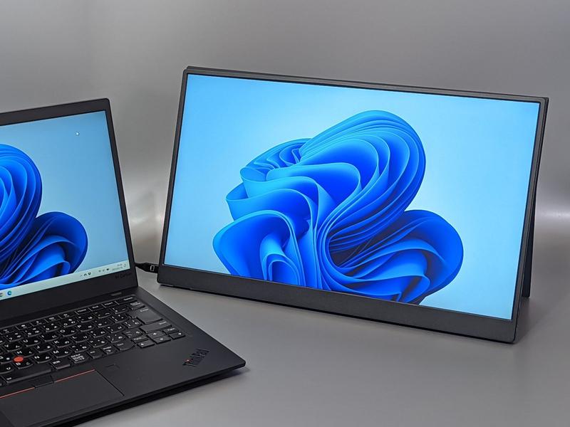 ノートPCの画面サイズが物足りない場合にもぴったり！　17.3型の大画面モバイルディスプレイを試す：モバイルディスプレイの道（1/3 ページ）
