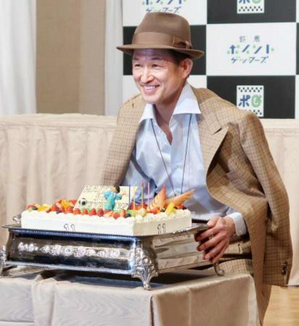 【全部見せます】“フーテンのカズ”で登場！キングカズ55歳誕生日会見 