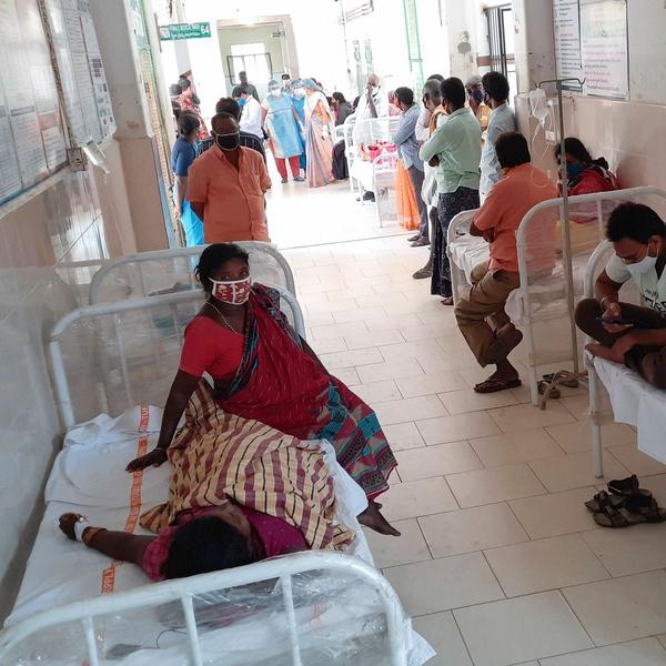 Estalló una nueva enfermedad misteriosa en la India: más de 300 personas enfermo