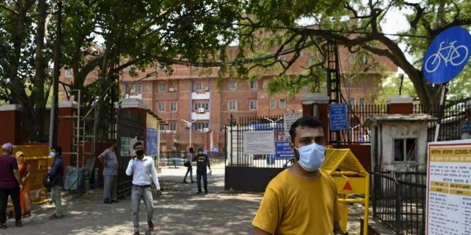 Mysteriöse neue Krankheit in Indien ausgebrochen - über 300 Menschen erkrankt 
