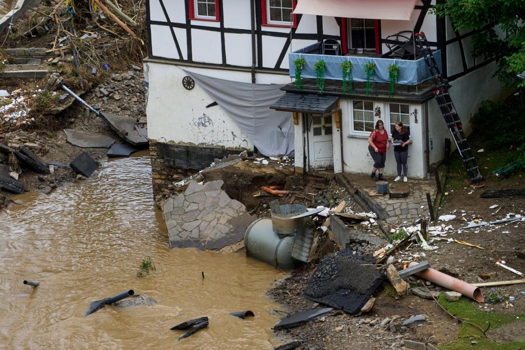 Hochwasser-Ticker: Milliarden-Schäden bei Bahn und Straßen 