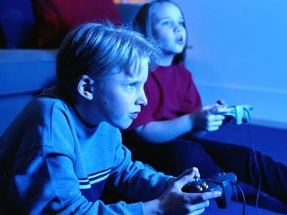 Most Middle-school Boys And Many Girls Play Violent Video Games