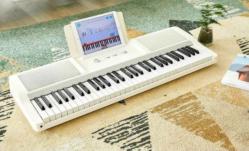 The One Smart Piano review: This smart keyboard will teach 