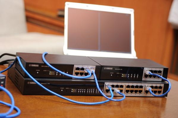  ルーターから設定できるスイッチ「SWX2200」を試用せよ！
