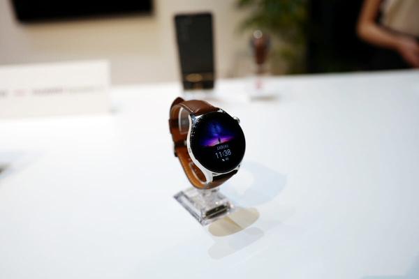 I touched the Huawei Watch 3 of Huawei and "Huawei FreeBuds 4", which has enhanced noikan performance.