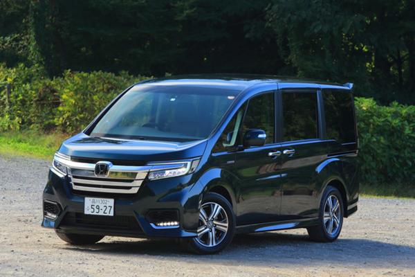 Honda Step Wagon Spada Hybrid G / EX HONDA SENSING (FF) [Test drive]