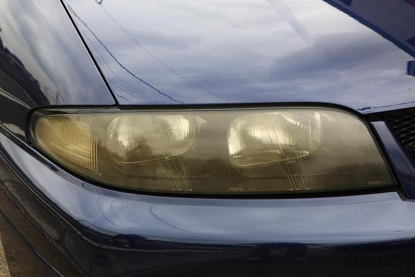 ヘッドライトの「黄ばみ・くすみ」で車検不通過が増加中！　「明るい光」を取り戻す方法とは 