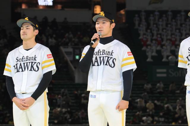  新入団会見レポート。1位風間投手は「背番号1」