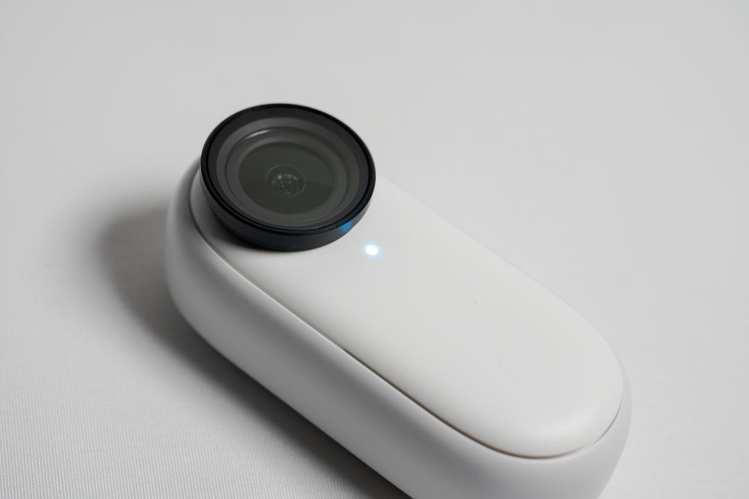 1つで三役。親指サイズのアクションカム｢Insta360 GO2｣はケースがいい 