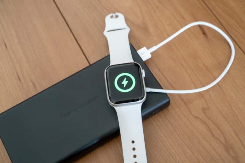 Apple Watch Series7の急速充電、旧モデル付属の充電ケーブルでは使えません 