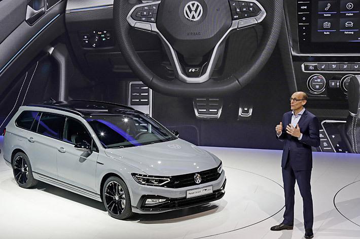 VW 新型パサートを世界初公開【ジュネーブショー2019】 