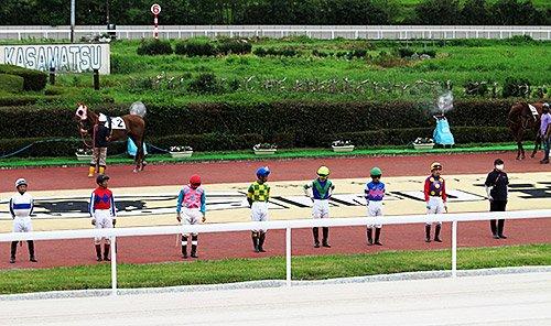 Kasamatsu horse racing, loud fanfare for regeneration 