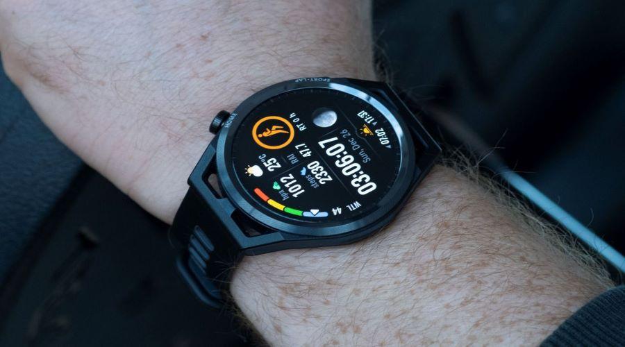 The new HUAWEI WATCH GT Runner offers various features and keeps you fit