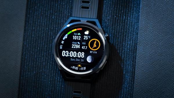 2022 Best Smart Watches for Fitness Enthusiasts: The HUAWEI WATCH GT Runner is the favorite choice of all runners, and it's built for sports!