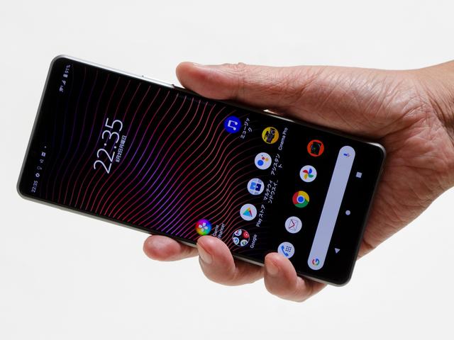 5G/ミリ波対応新フラグシップ！「Xperia 1 III SO-51B」