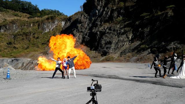 
 「爆破ロケの聖地」で爆破映え！撮影のコツを伝授します 