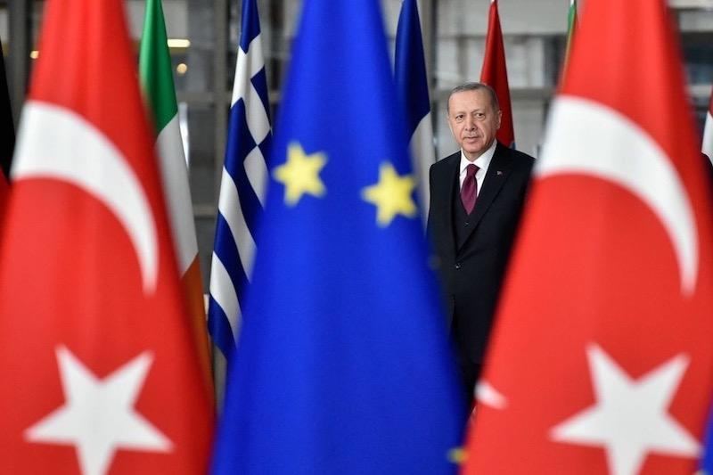 The Turkish president orders the "expulsion" of the ambassadors of ten countries