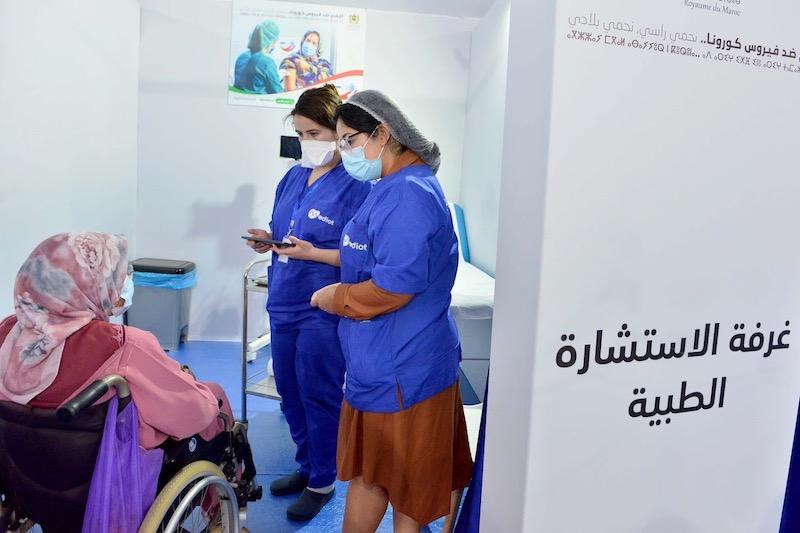 خبير في علم الفيروسات: "مضاعفات التلقيح" لا تصل إلى الشلل والموت‬