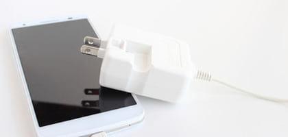 【FAQ】スマホの充電器が壊れたのですが代わりのものってどこで買えばいいんですか？