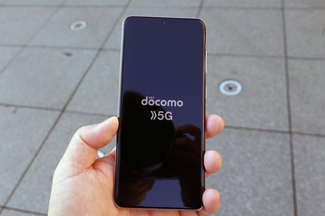 DOCOMO's 5G finally started and experienced its speed