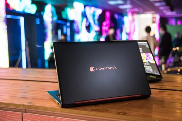 薄くて軽いし3Dもヌルヌル動く。インテル® Evo™ プラットフォーム準拠のノートPCは未来体験を創るのに使えるほど高性能 