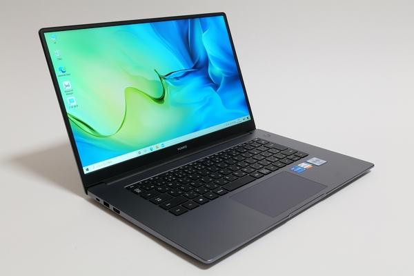 HUAWEI スマホ仕込みの使いやすさがウリのノートPC「HUAWEI MateBook D 15」