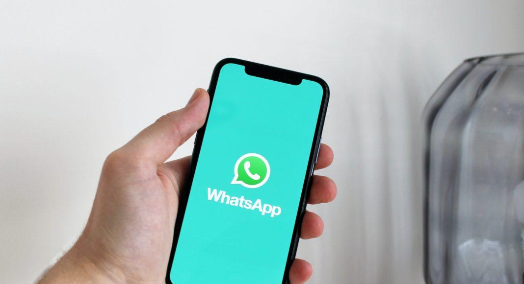 WhatsApp prepares to give Android users more control when recording voice notes 