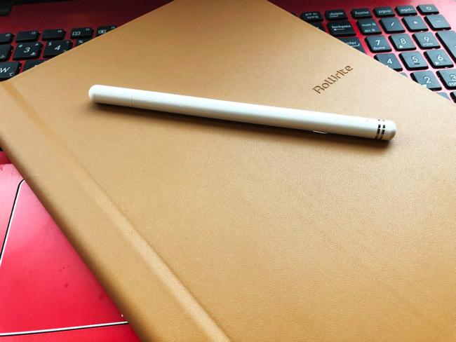 これは便利！手書きのノートを即座に電子化してアイデアを共有できる次世代ノート「RoWrite2」