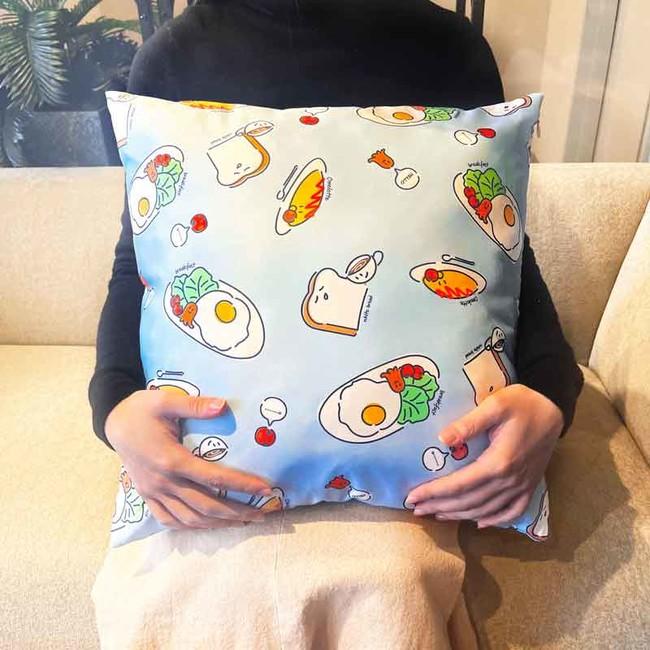 【お気に入りの写真が簡単にオリジナルクッションに！】1個から作れるオリジナルクッション。スマホからでも作れるオリジナルクッションのプリントサービスME-Q（メーク）