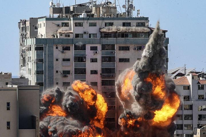 Human Rights Watch: Israeli raids on Gaza towers amount to war crimes