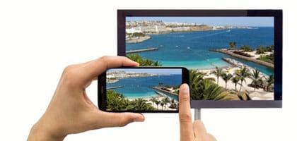 Androidスマホとテレビを簡単接続！３つのモニター出力方法【各メリットも解説】