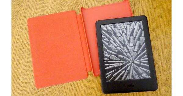 Кое устройство Amazon Kindle е идеално за момчета от прогимназията?