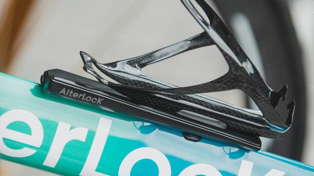 離れた場所でも自転車を守れる盗難防止デバイス「AlterLock」