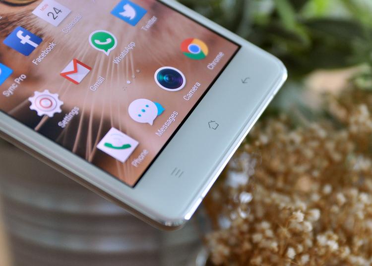 Oppo R7 review: Oppo's R7 charms with a sleek metal build, but the price isn't right 