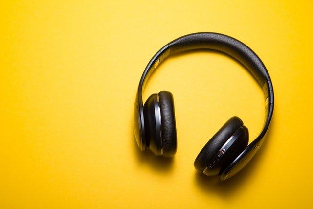 Best Noise Cancelling Headphones Under 0 (2022) 