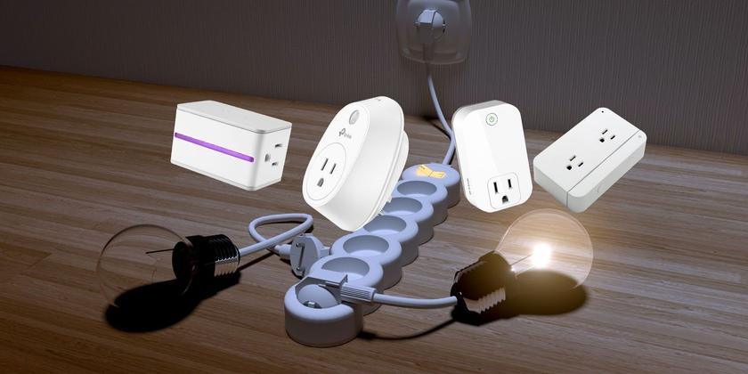 www.makeuseof.com What Are Smart Plugs and What Do They Do?