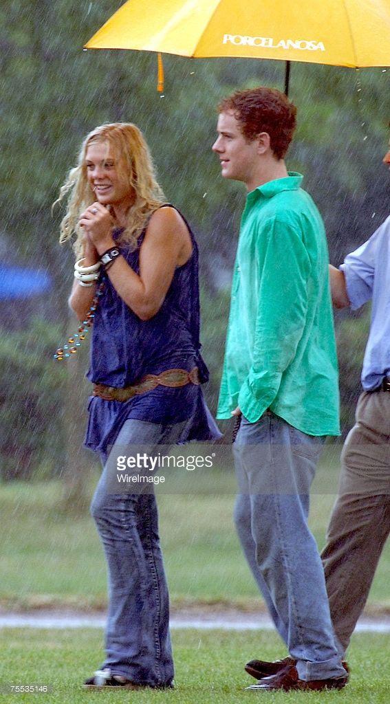 Chelsy Davy: from party princess-in-waiting to millennial mother 1/32Prince Harry and Chelsy Davy - In pictures 