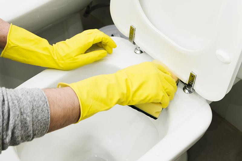 This ‘genius’ cleaning hack uses WD-40 to banish toilet stains