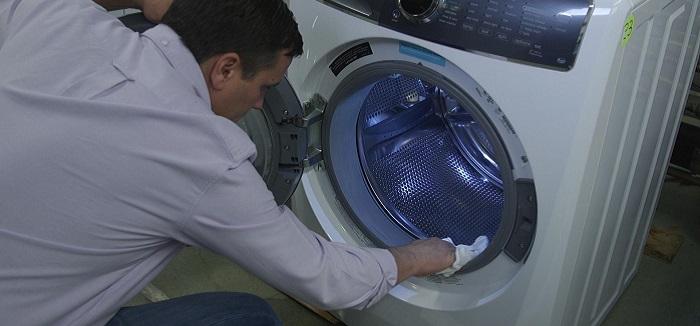 Does Your Washer Smell Like Mildew? Follow These 4 Tips To Beat the Stink Are you a home owner? 