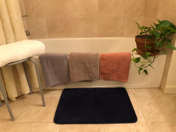 The 4 best bath mats we tested in 2021 