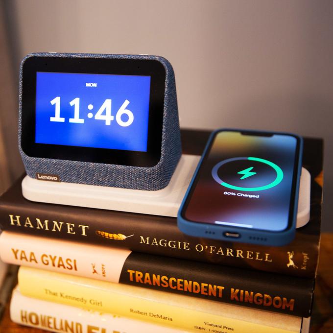 Lenovo Smart Clock 2 review: An attractive, but pricey, Google Assistant-powered alarm clock 