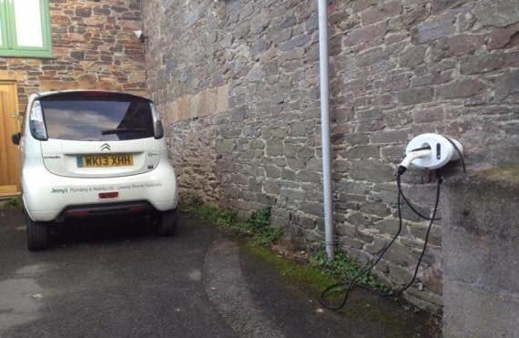 England will be first country to require new homes to include EV chargers [Update] Guides 