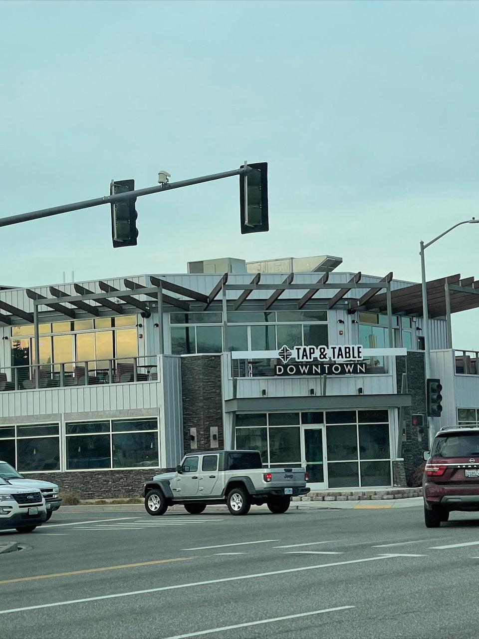 Flight Tap set to open in January at old Dupus Boomer’s | Tri-City Herald ‘New-era taphouse’ to replace long-vacant Dupus Boomer’s restaurant in Richland 