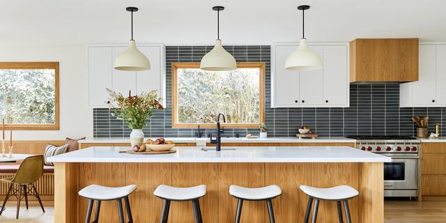 Kitchen ceiling lighting ideas: 12 looks to illuminate your space from up above 