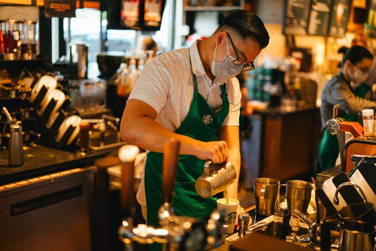 How robots could lend short-staffed grocers a helping hand 