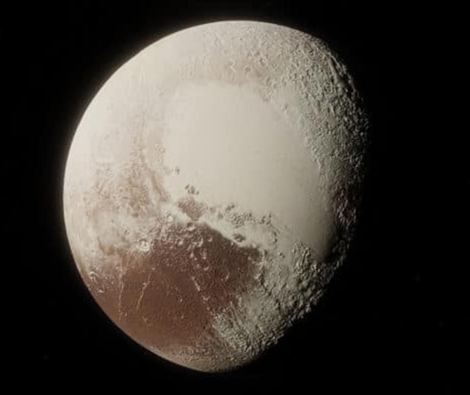 Clues to Pluto's history lie in its faults 