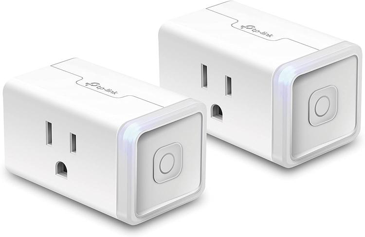 This £8 TP-Link smart plug is ideal for Xmas tree lights, and works with Alexa or Google