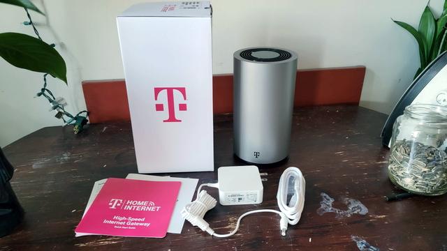 Hands On With T-Mobile's 5G Home Internet Gateway 